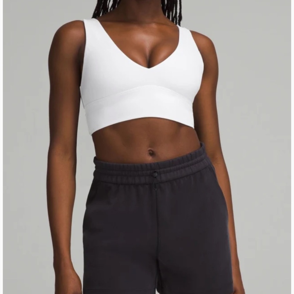 Lulu Align V neck bra in size 6 white